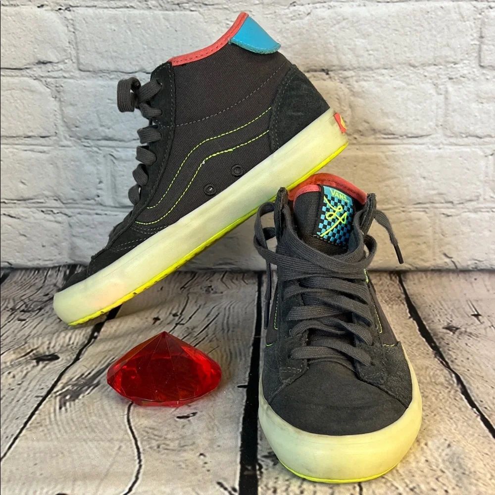 * Vans off the wall The Lizzie translucent sneaker Collectors suede